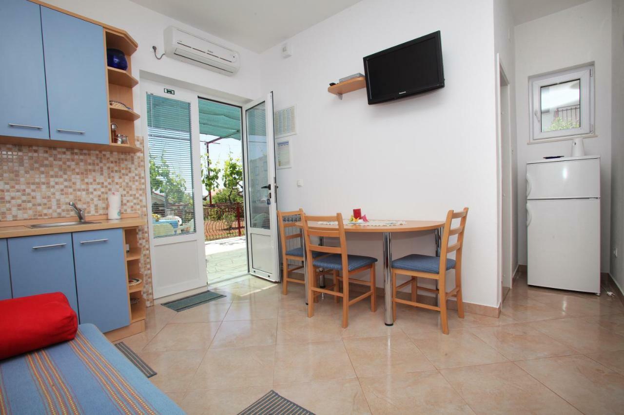 Apartment Nada Trogir Exterior photo